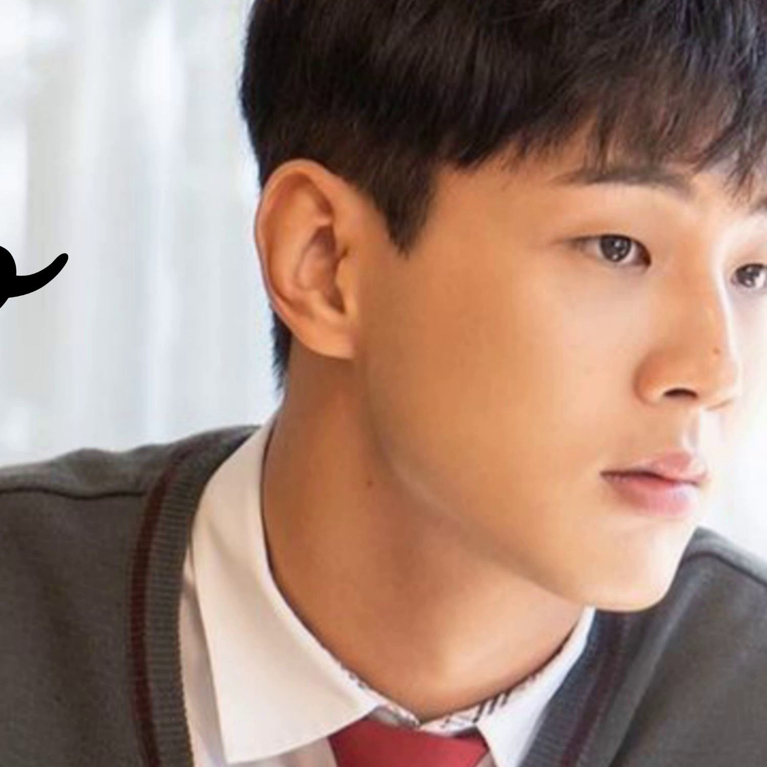 Behind-the-scenes cut of Jisoo