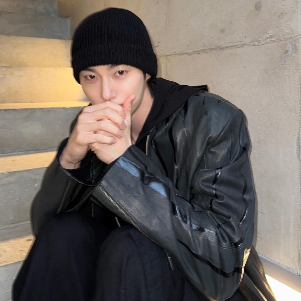 粉丝拍下的边佑锡瞬间