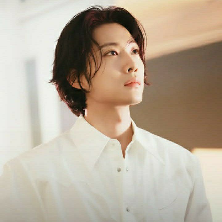 A moment captured by a fan of Lee Jongwon