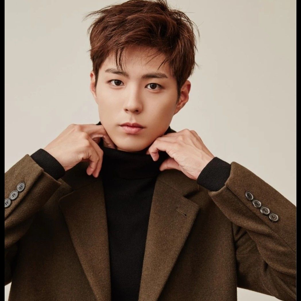 Recent activity shot of Park Bogum