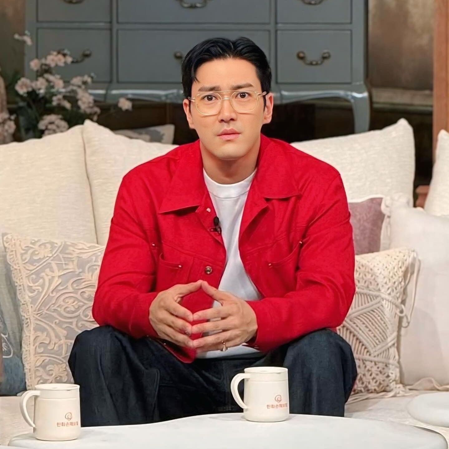 Behind-the-scenes cut of Choi Siwon