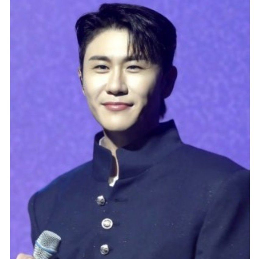 Latest photo of Young Tak
