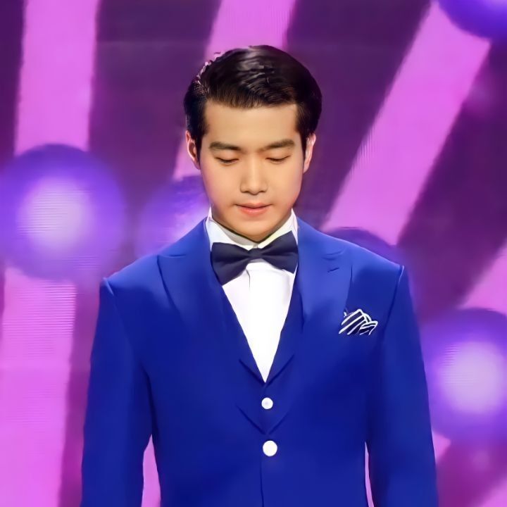 A moment captured by a fan of Jo Myungsup