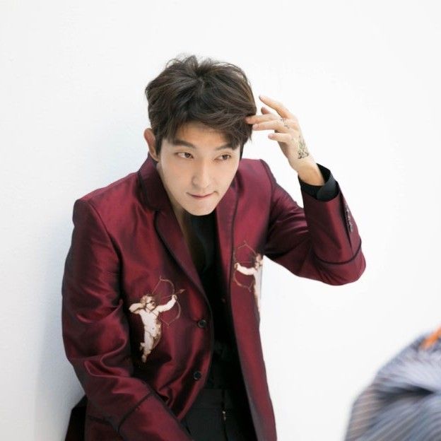 Latest photo of Lee Joongi