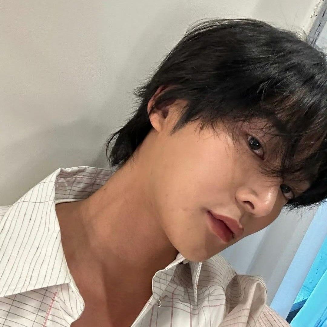 Momen yang diabadikan oleh penggemar Rowoon