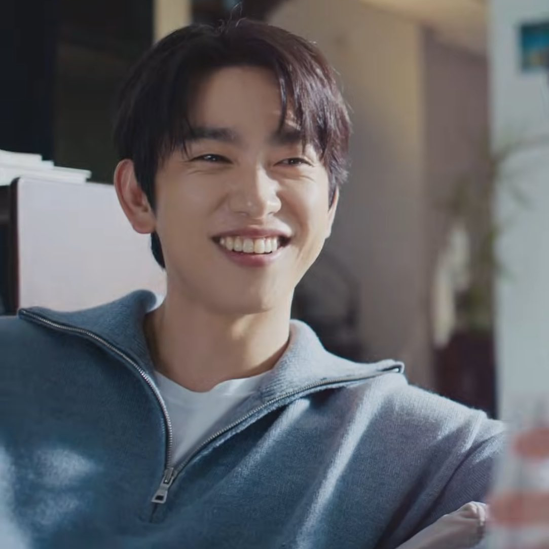 A moment captured by a fan of Park Jinyoung