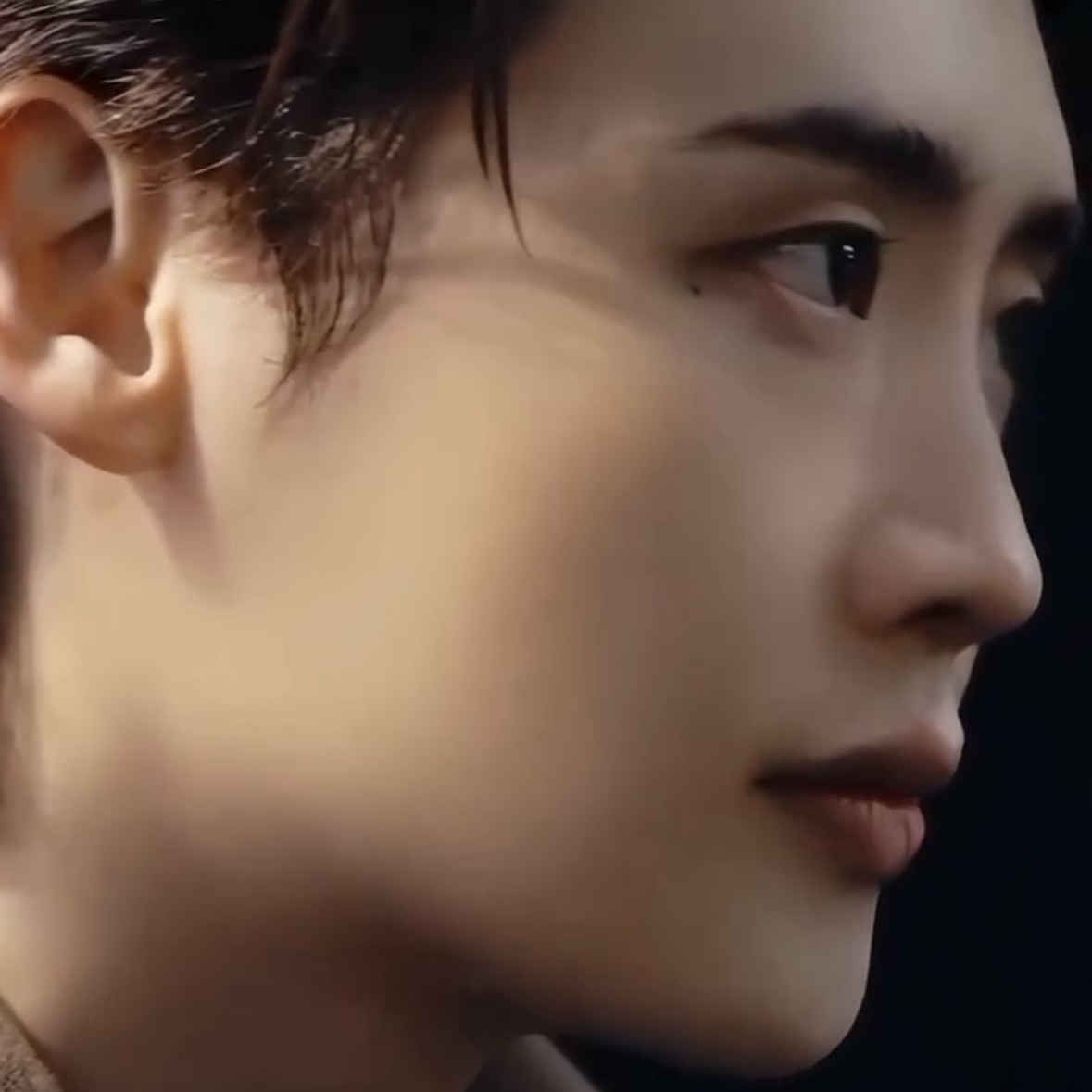 Recent activity shot of Lee Jongsuk