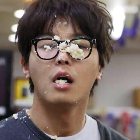 Foto profil terbaik Yeon Woojin hari ini di Choeaedol Celeb