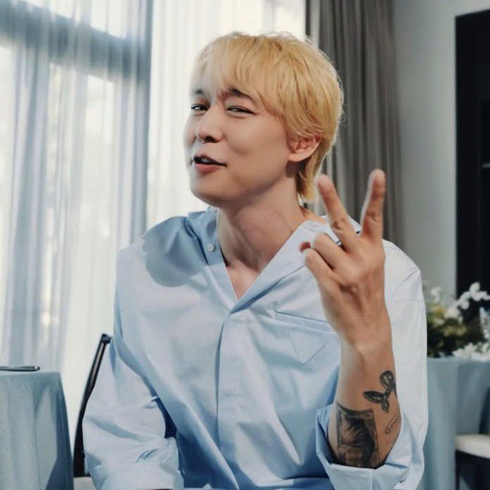 Latest photo of Park Yoochun