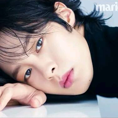 Behind-the-scenes cut of Lee Jaewook