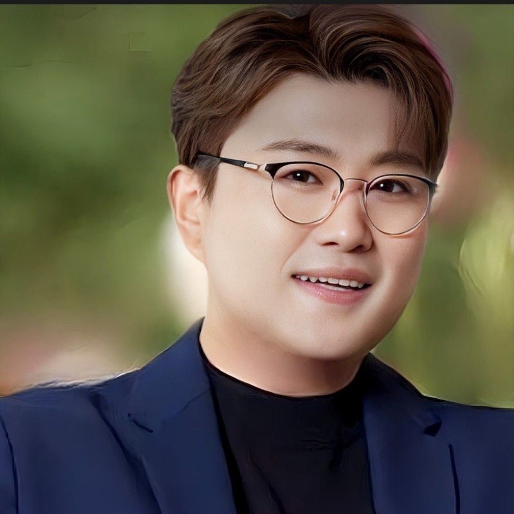 Foto kegiatan terbaru dari Kim Hojoong