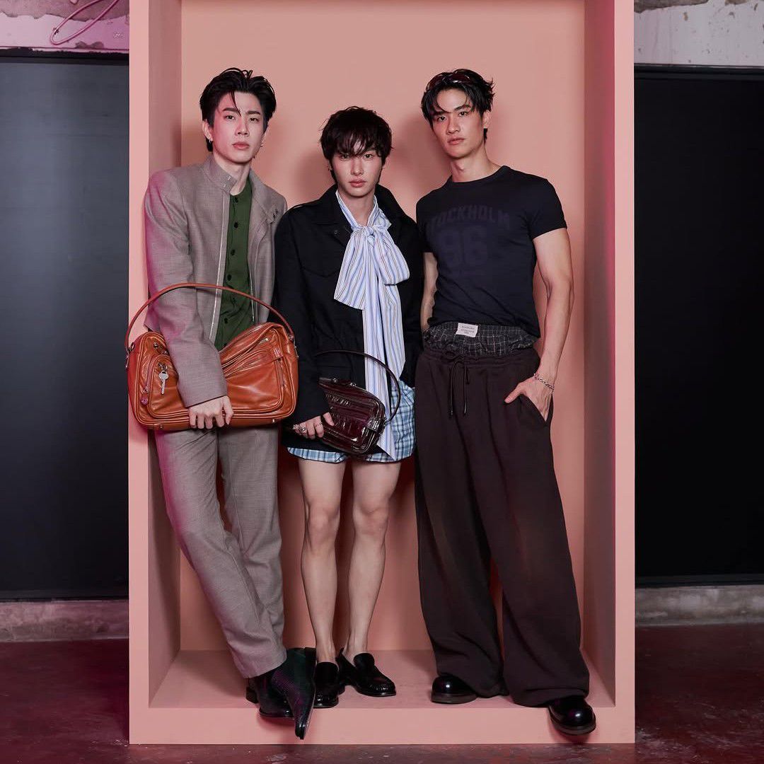 Feed komunitas selebriti terpopuler hari ini