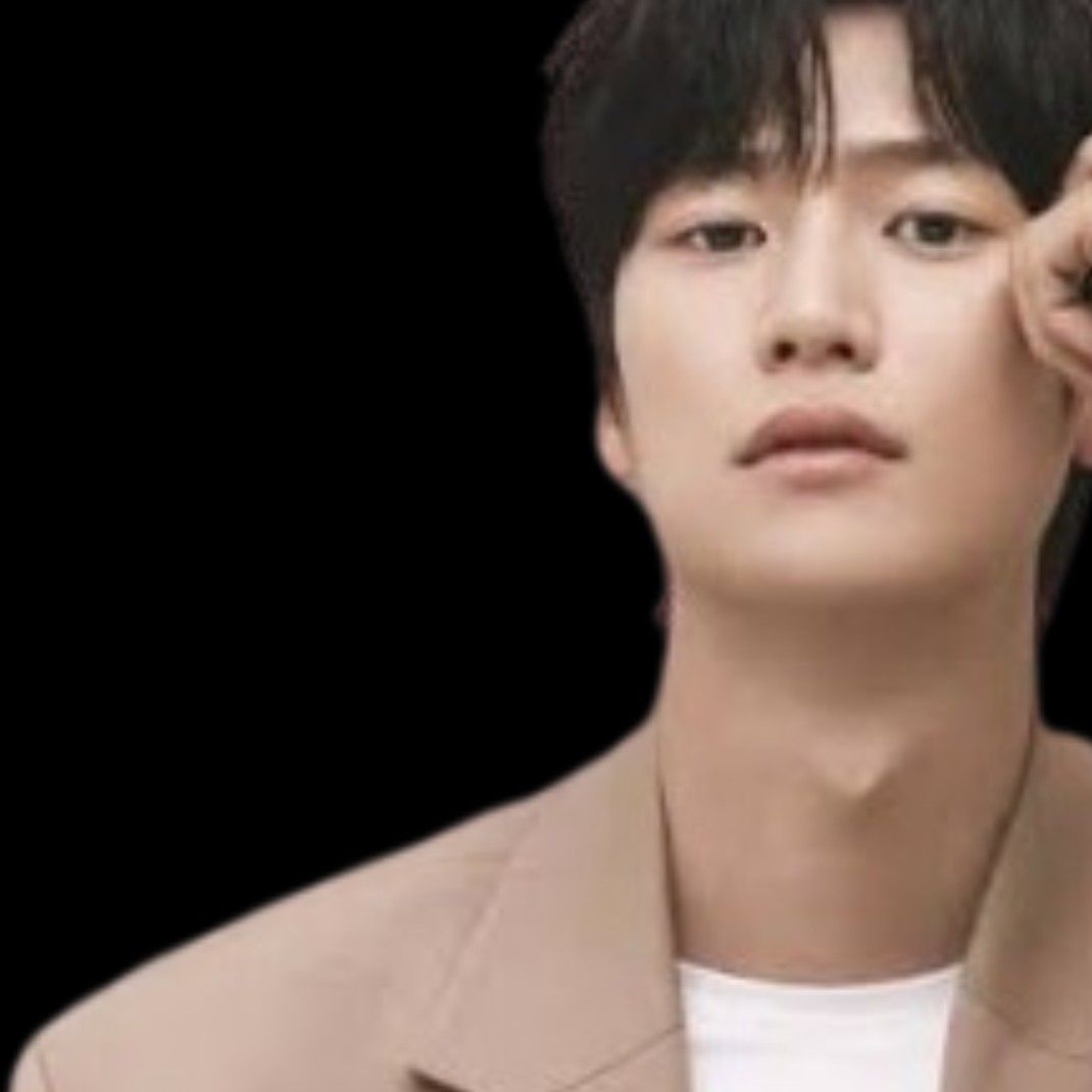 Recent activity shot of Na Inwoo