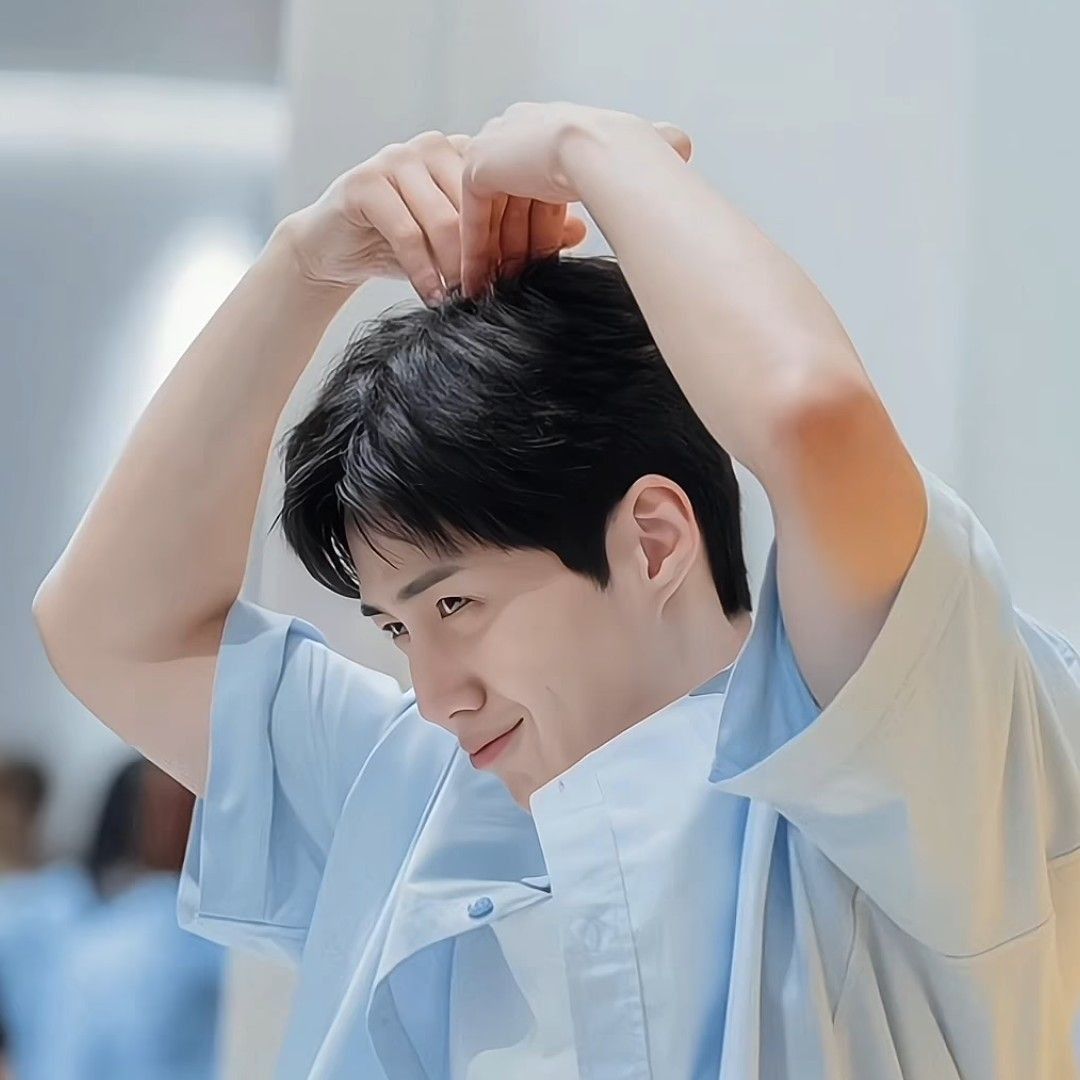 Recent activity shot of Kim Seonho