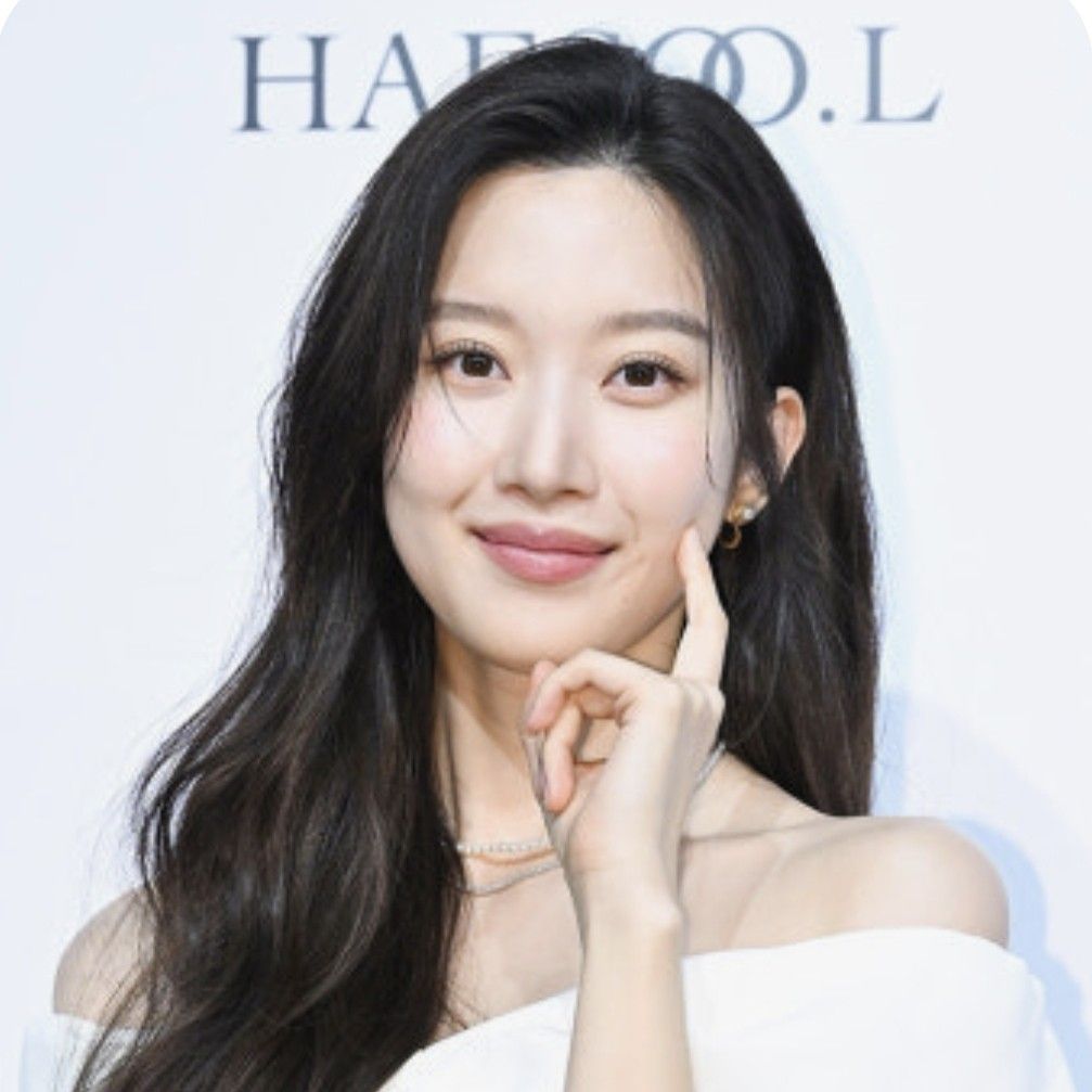 Recent activity shot of Mun Kayoung