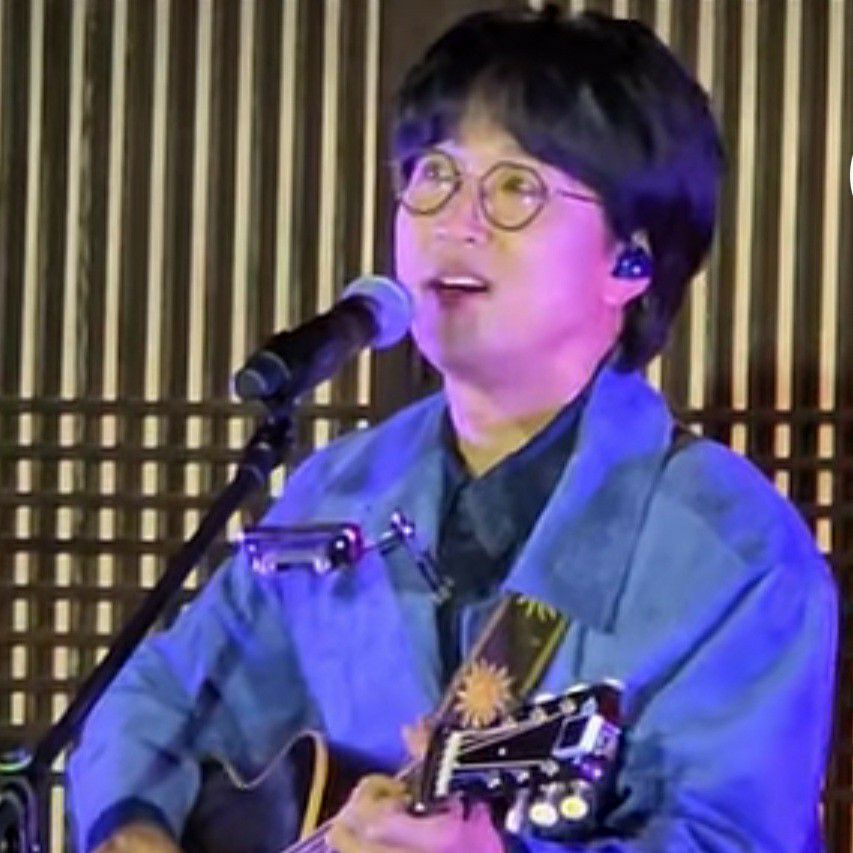 Recent activity shot of Bak Changgeun