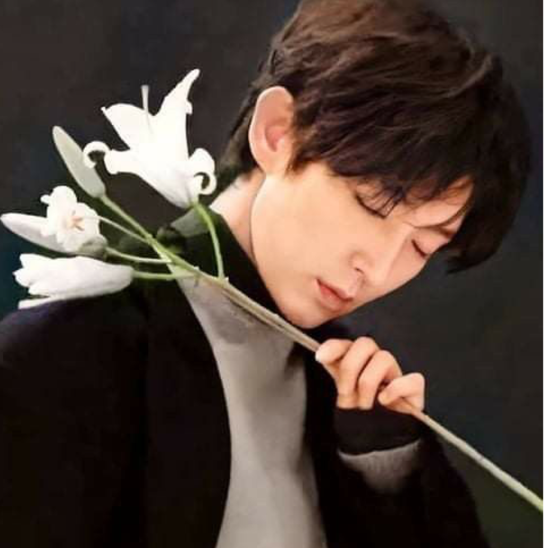 A moment captured by a fan of Lee Joongi