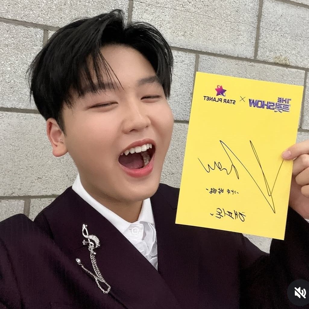 Behind-the-scenes cut of Park Sungon