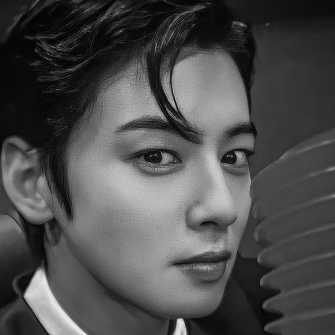 Foto terbaru dari Cha Eunwoo