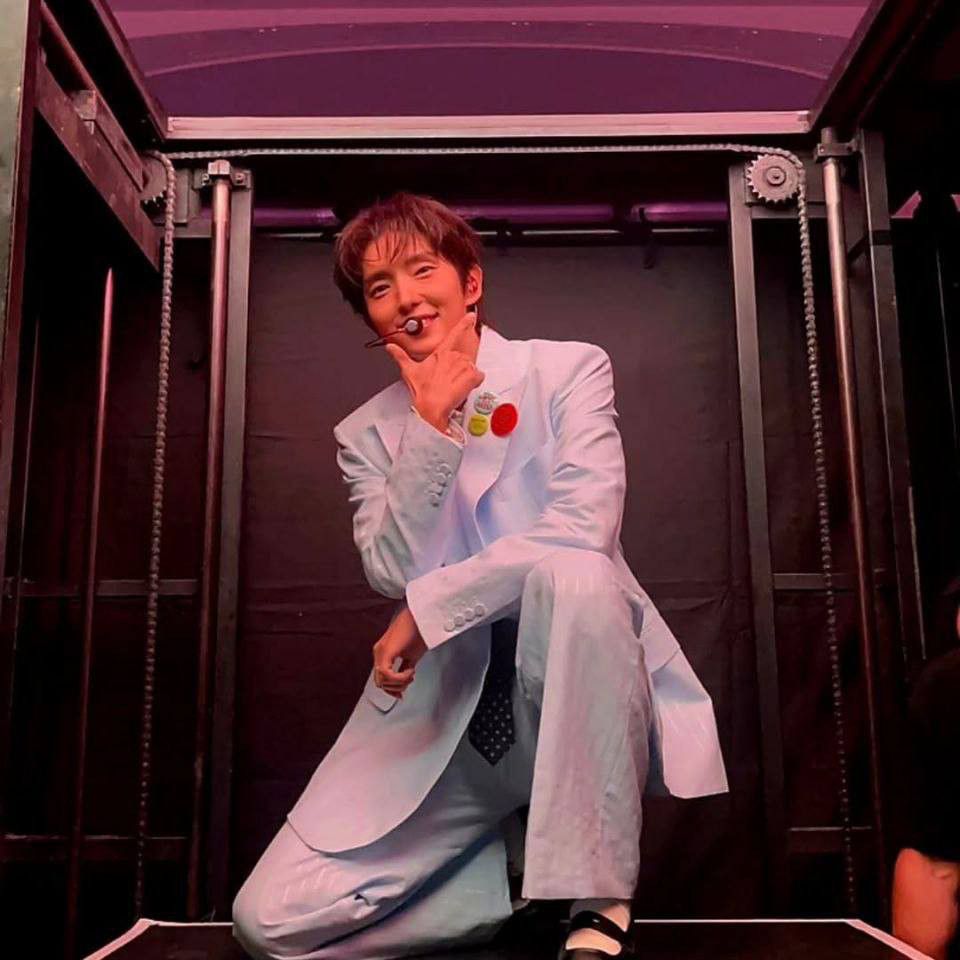 Behind-the-scenes cut of Lee Joongi