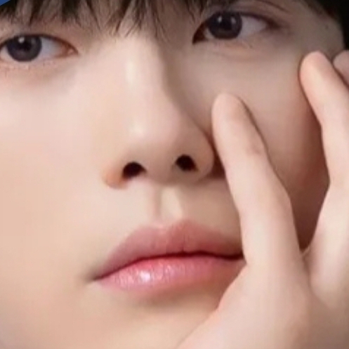 Cuplikan di balik layar dari Kim Junghyun