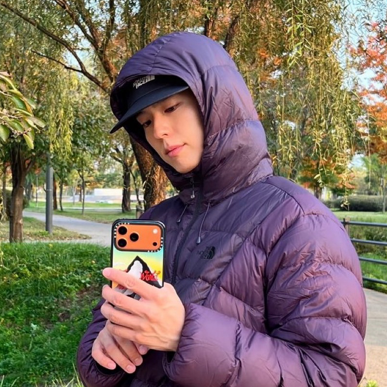 Latest photo of Park Bogum