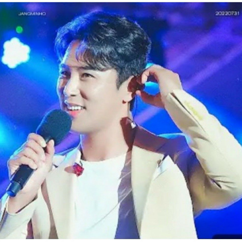 Behind-the-scenes cut of Jang Minho