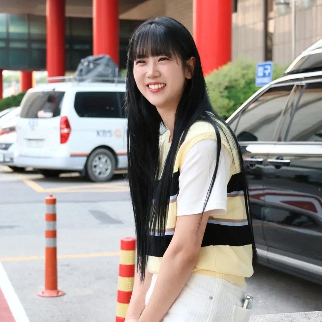 A moment captured by a fan of Kang Hyeyeon