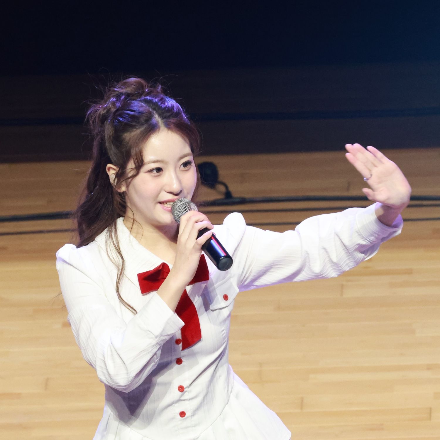 Latest photo of Oh Yujin