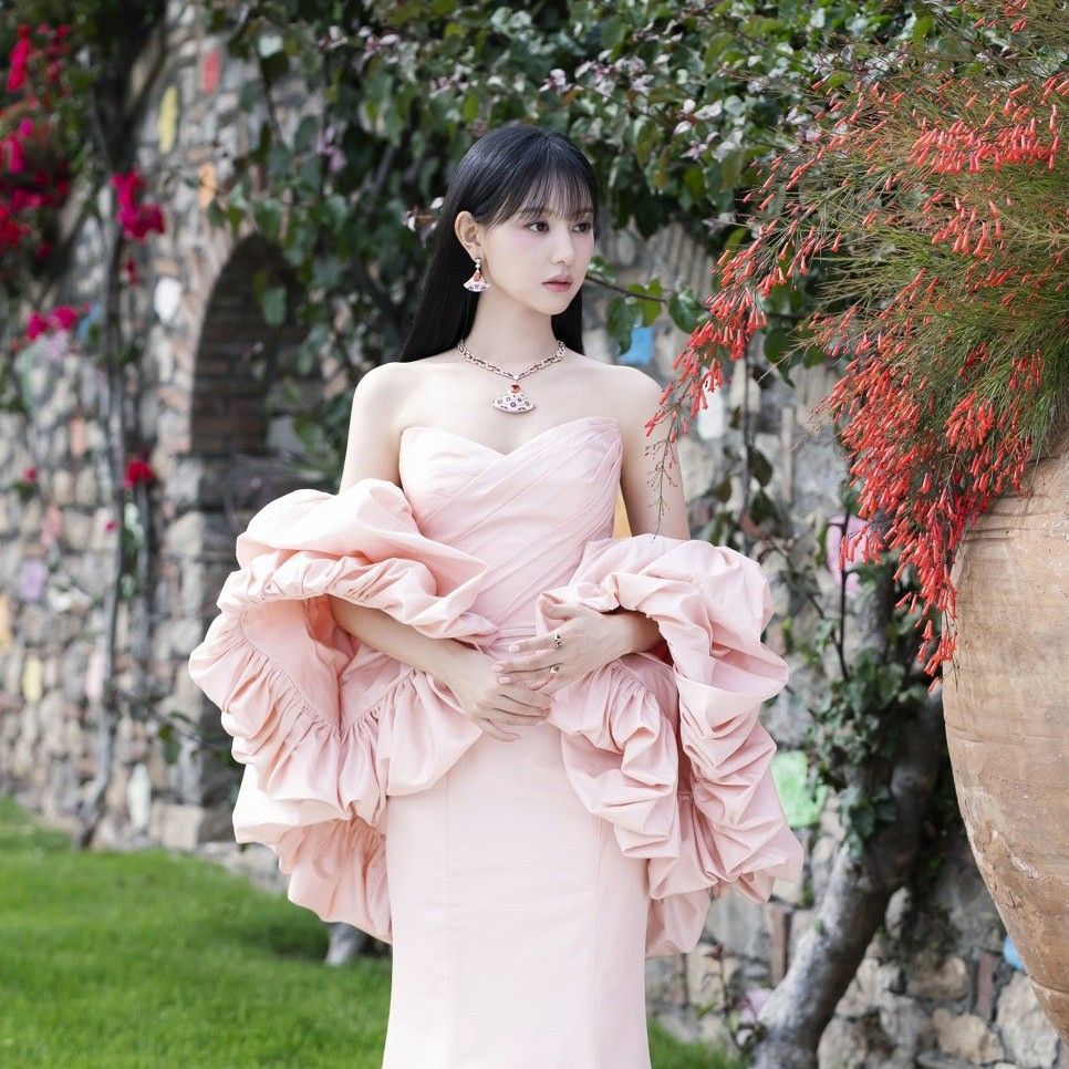 A moment captured by a fan of Kim Jiwon