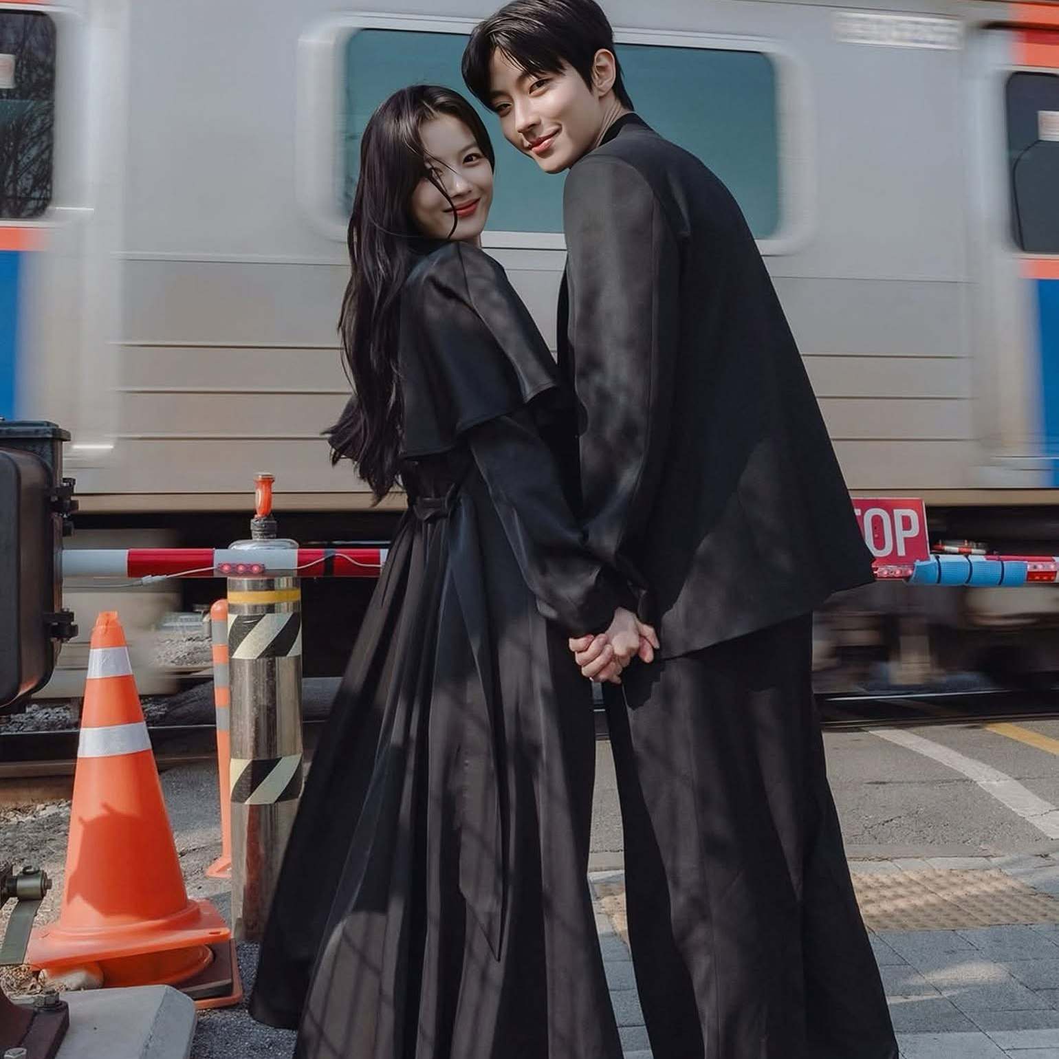 Momen yang diabadikan oleh penggemar Hwang Inyoup