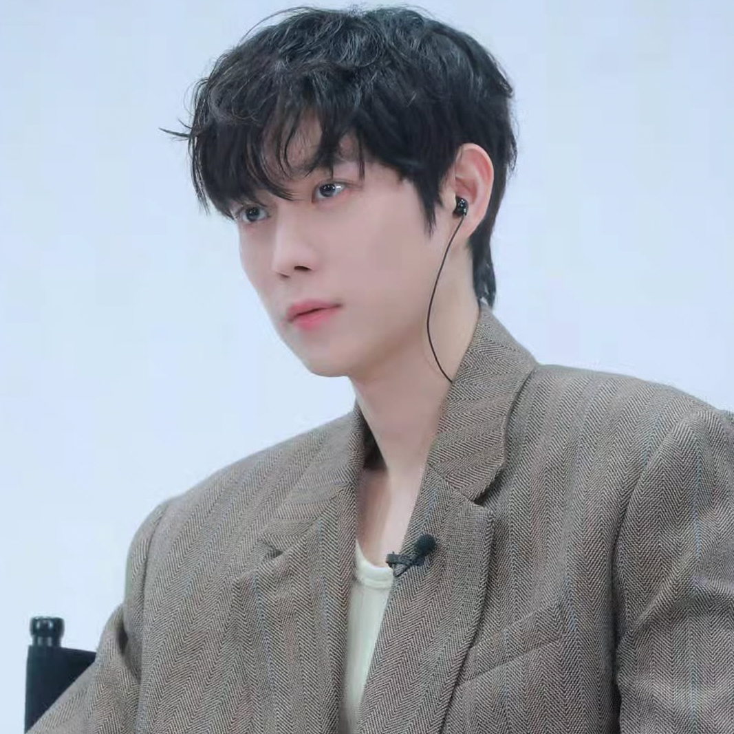 Latest photo of Kim Youngdae