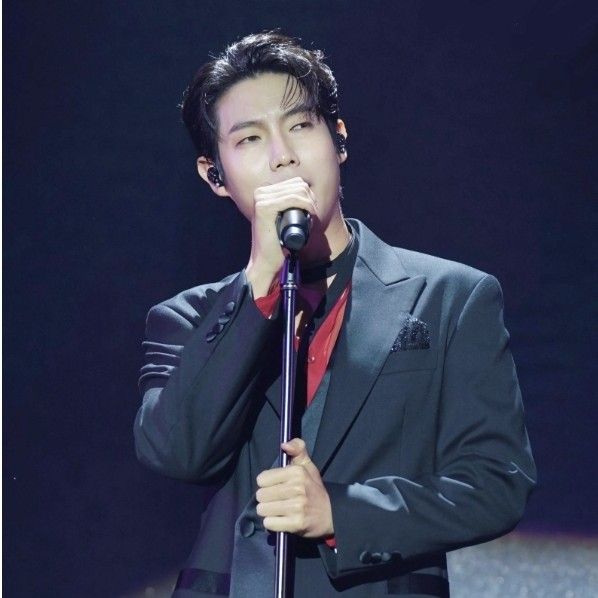 Behind-the-scenes cut of Son Taejin