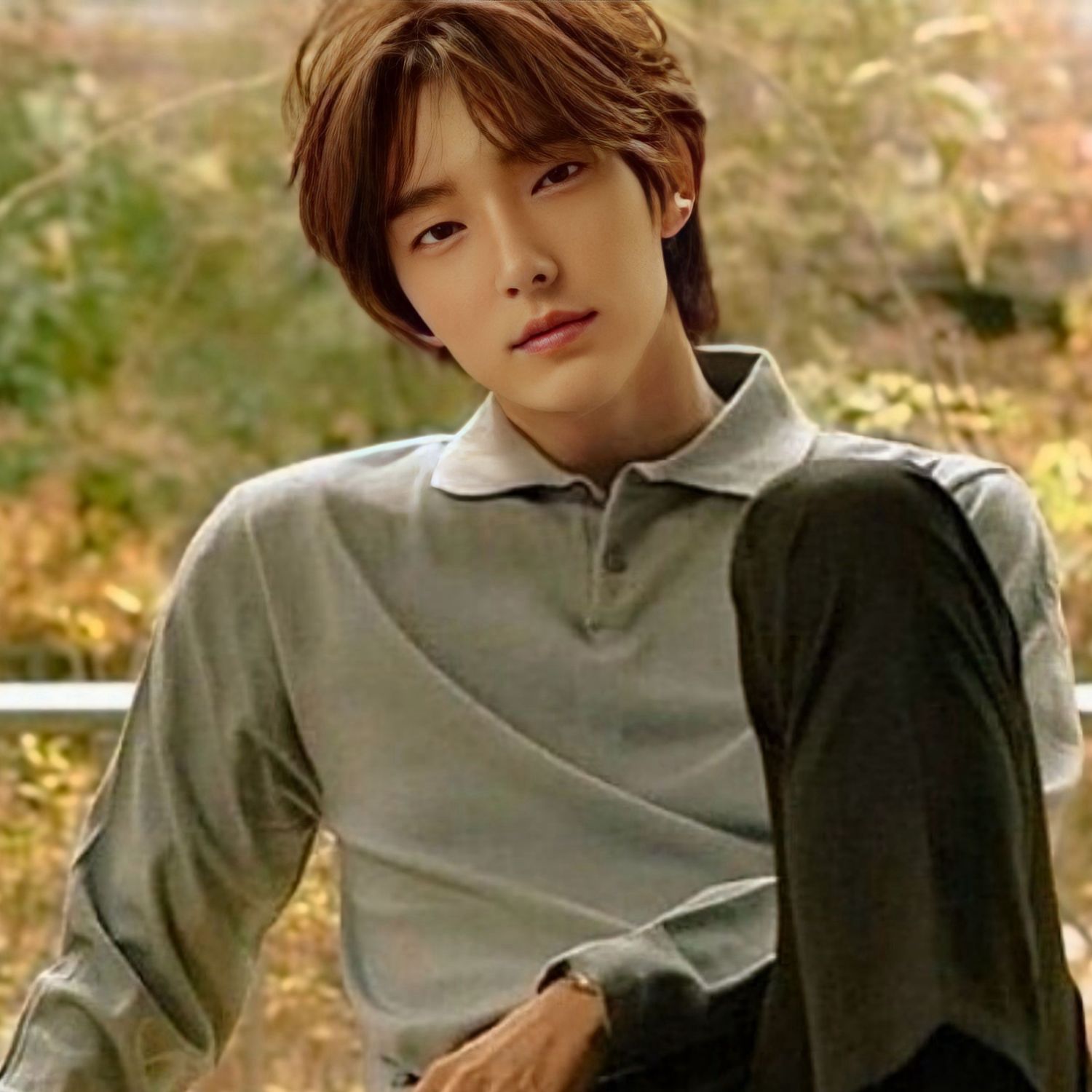 Behind-the-scenes cut of Lee Joongi