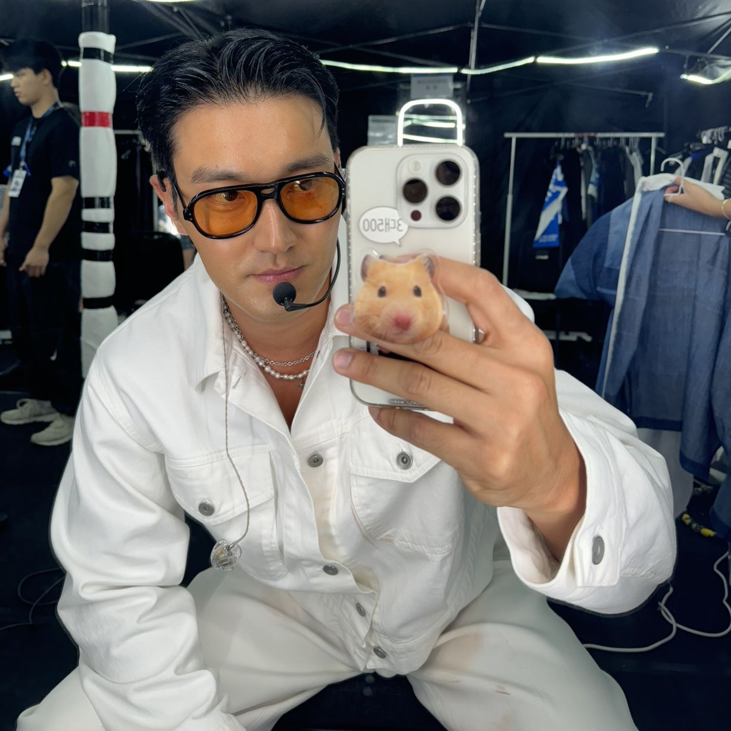 Recent activity shot of Choi Siwon