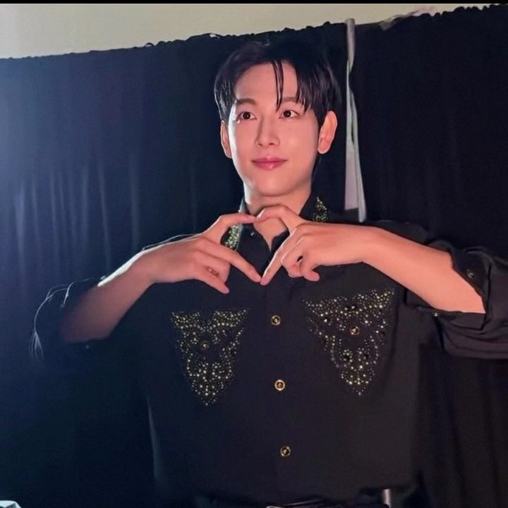 Latest photo of Lim Siwan