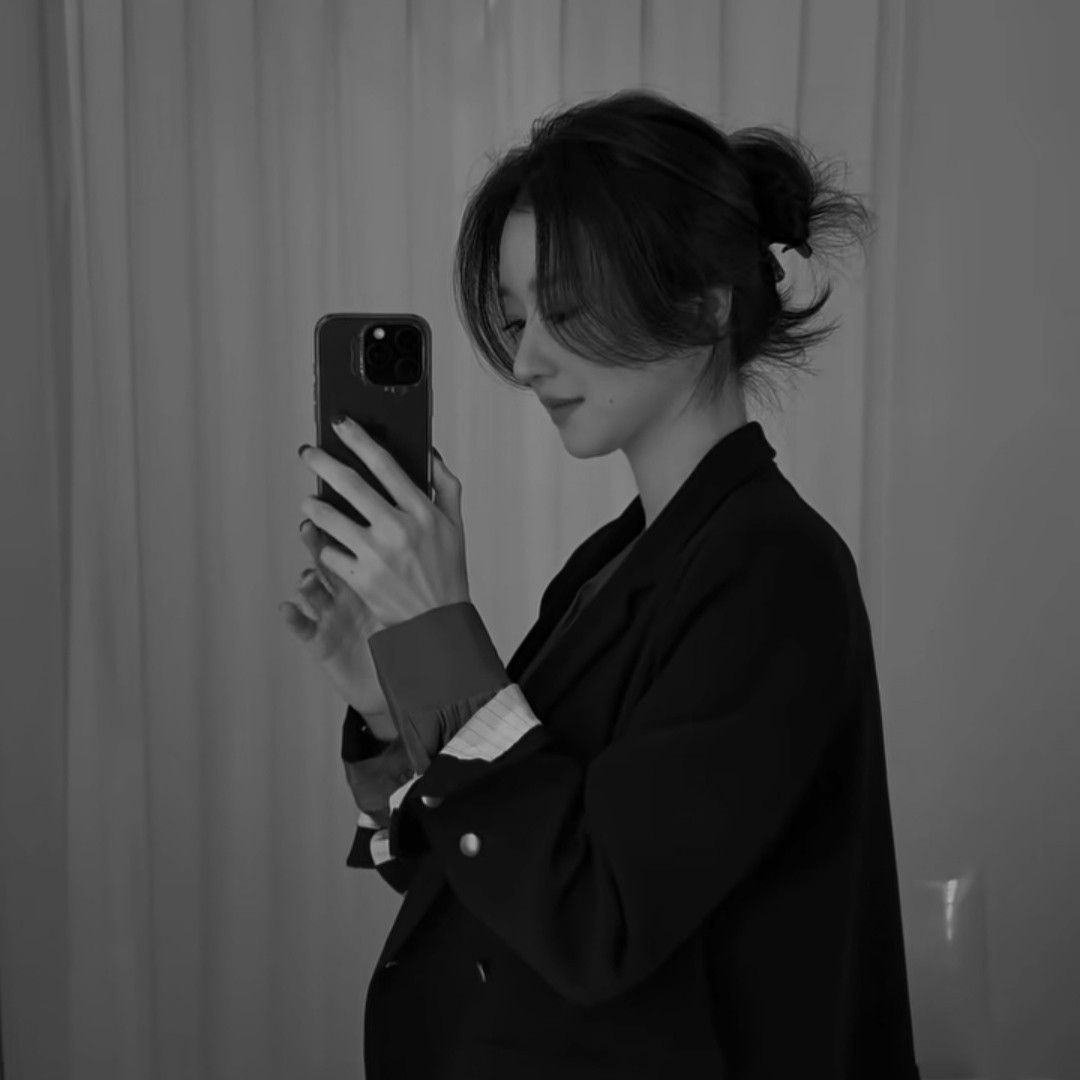 Recent activity shot of Seo Yeaji