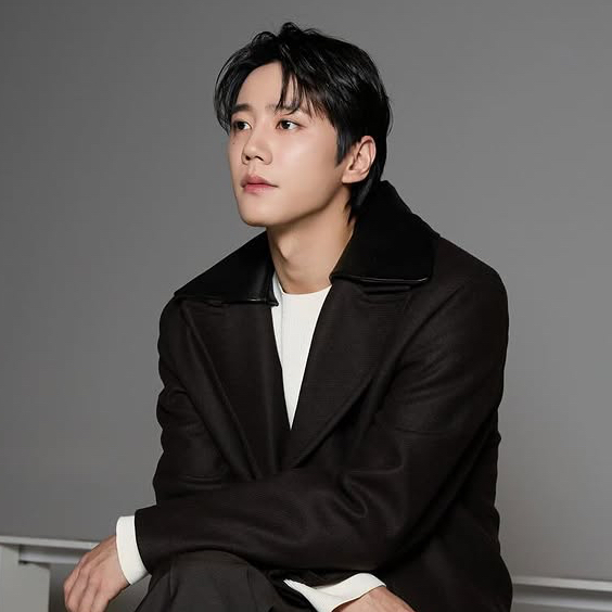 Latest photo of Lee Junyoung
