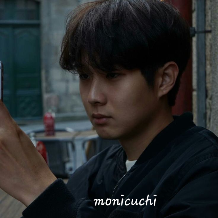 Behind-the-scenes cut of Choi Wooshik