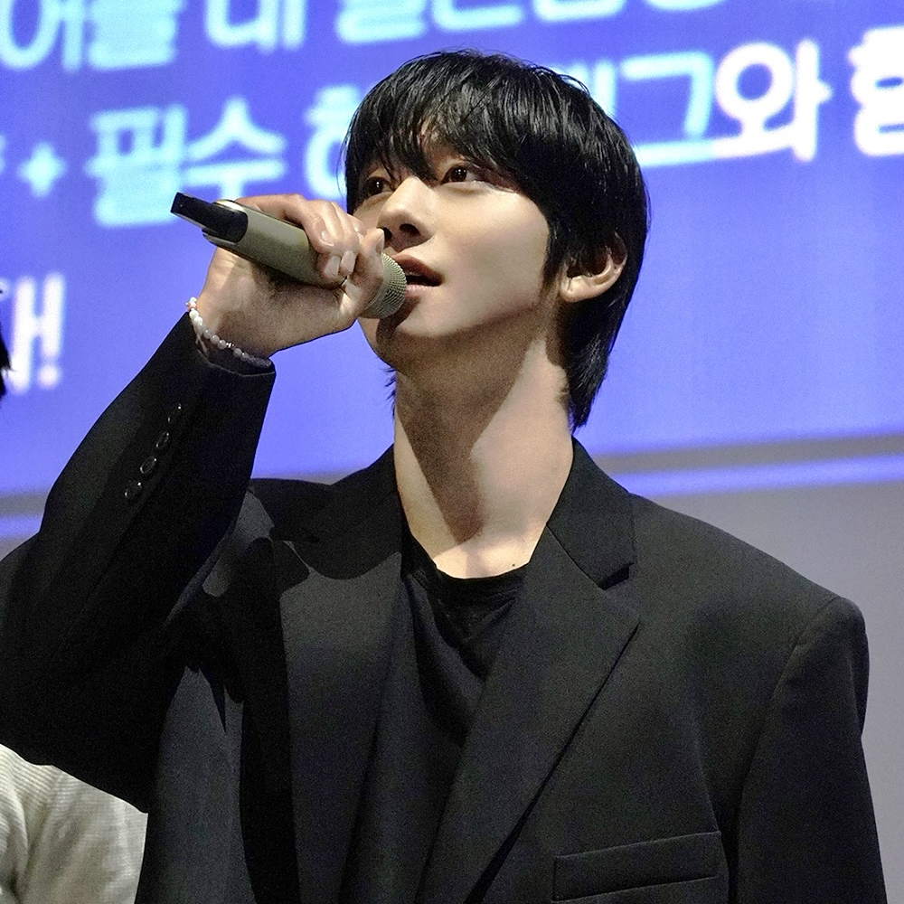 Latest photo of Ahn Hyoseop