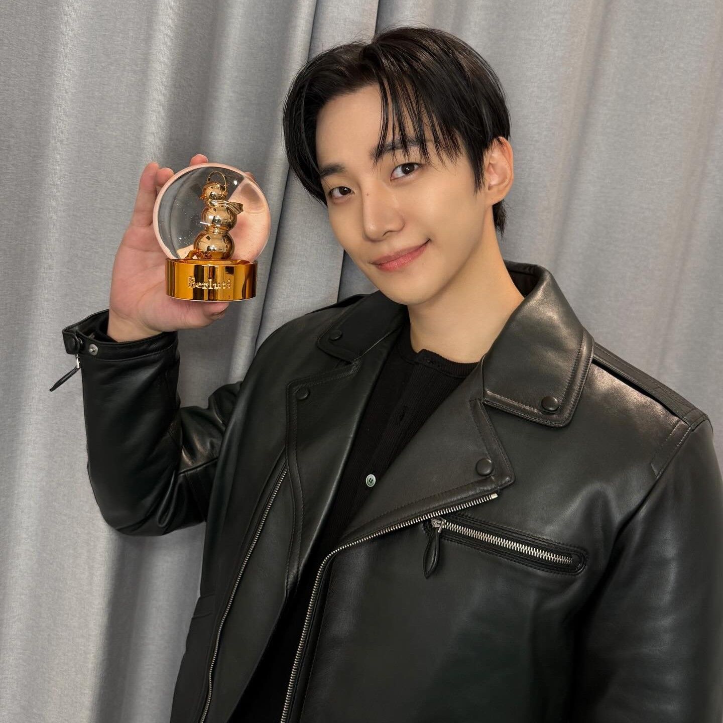 イ・ジュノの最近の活動ショット