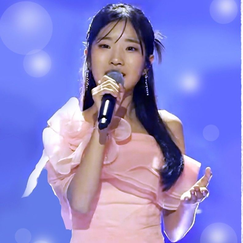 Behind-the-scenes cut of Bin Yeseo