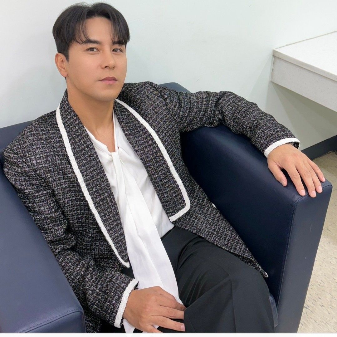 Recent activity shot of Jang Minho