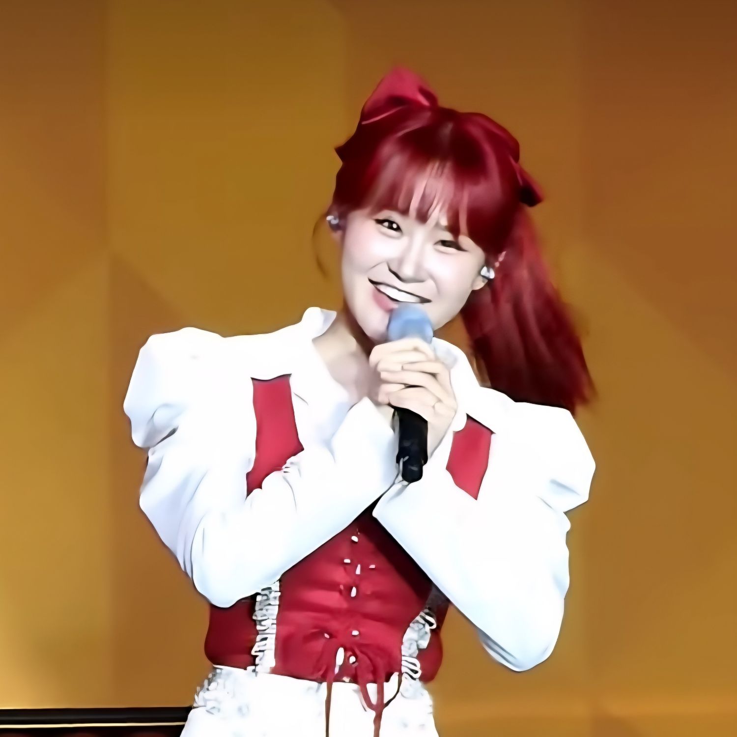 Behind-the-scenes cut of Kim Dahyun