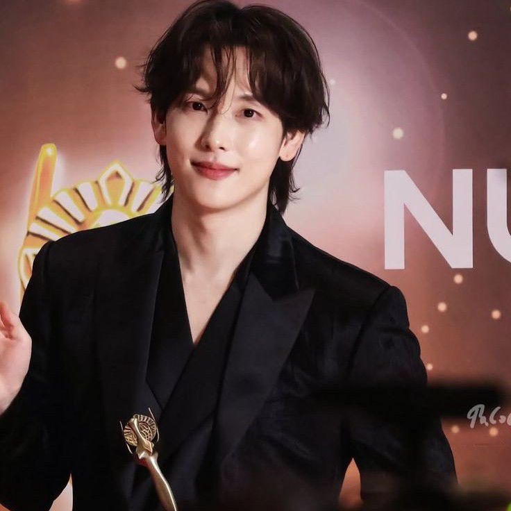 Latest photo of Yim Siwan