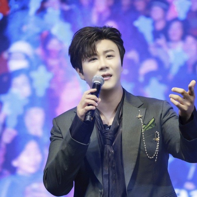 Behind-the-scenes cut of Jin Haesung