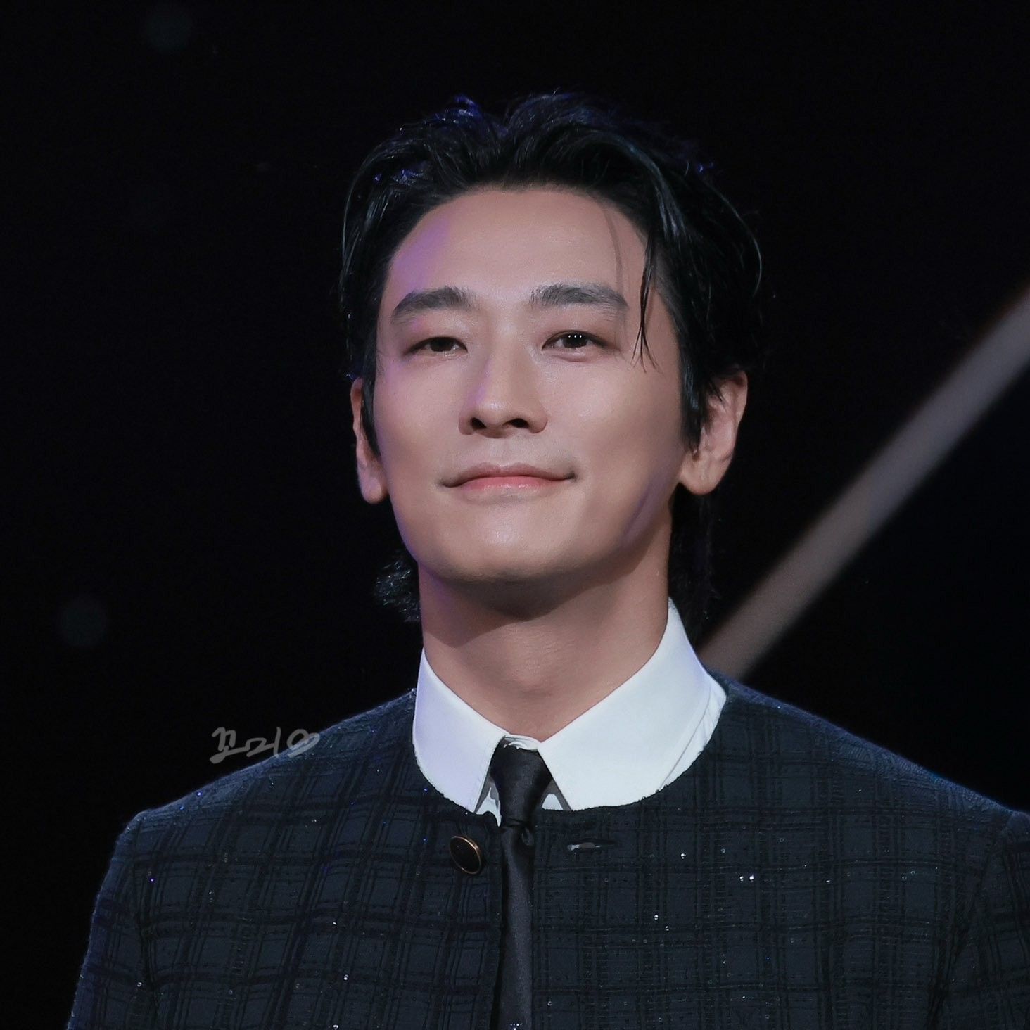 Recent activity shot of Joo Jihoon
