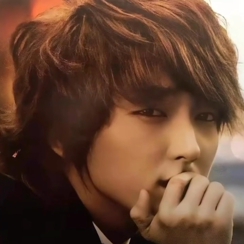 Latest photo of Lee Joongi