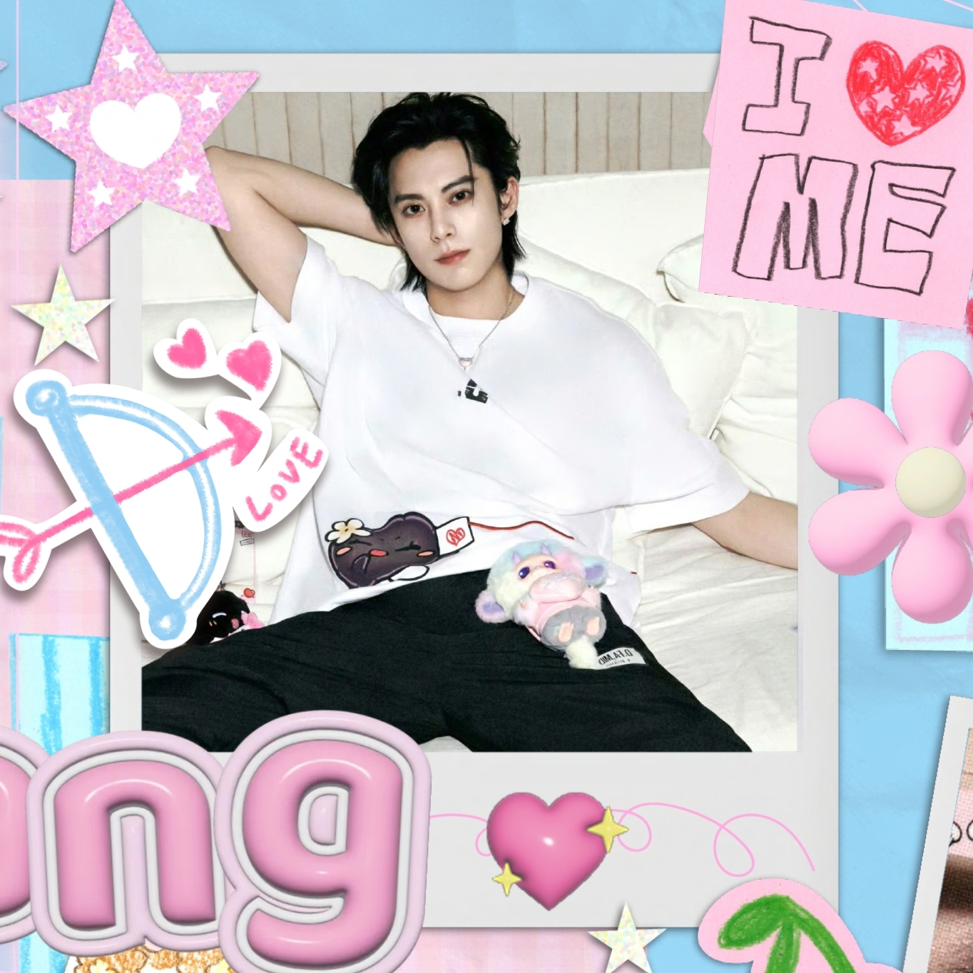 A moment captured by a fan of Dylan Wang