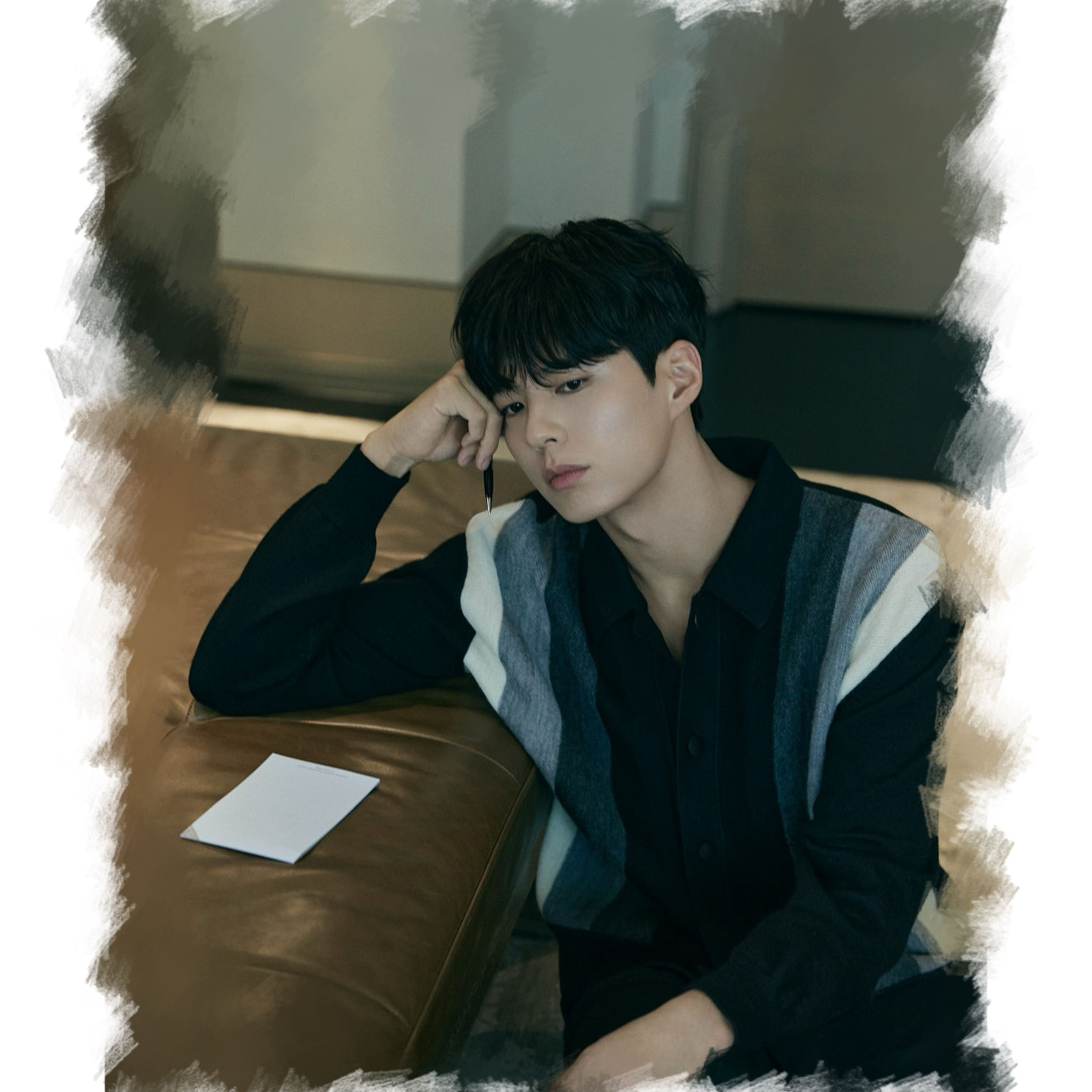 A moment captured by a fan of Park Bogum